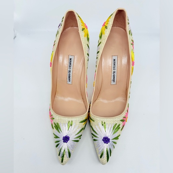 Manolo Blahnik cream BB Newciofi Multicolor Flower embroidered Raffia pumps E42 - Picture 2 of 8